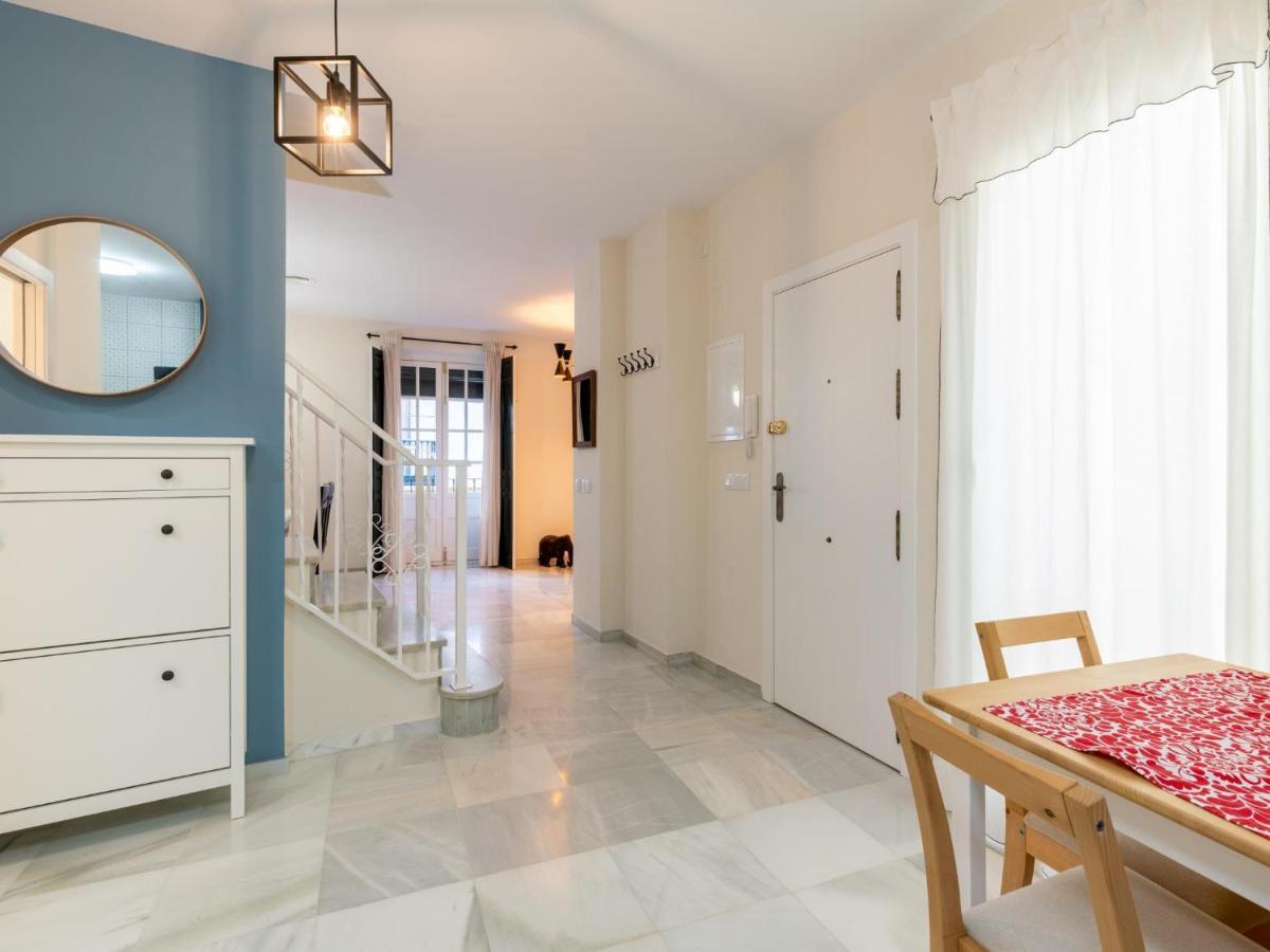 Holi-Rent Penthouse Penuelas Sevilla Exterior foto